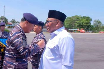 Wali Kota Tanjungpinang terima brevet kehormatan TNI AL