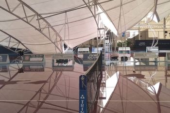 Pemilik lapangan padel di Meruya klarifikasi soal atap ambruk
