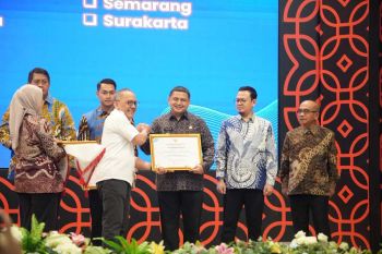 Pemkot Makassar raih penghargaan Top Nasional dari BRIN