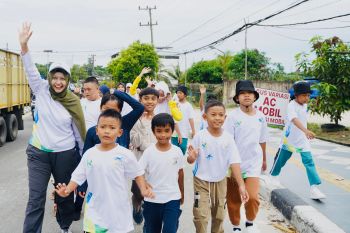 Refleksi 8 dekade pengabdian, PLN Babel rayakan HLN bersama puluhan difabel dan yatim dhuafa