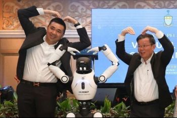 All-intelligence lively robot X2 "Heart" Sarawak Premier, AgiBot Steals the Spotlight of Malaysia