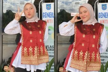 Mezaf Sawahlunto tawarkan variasi busana budaya, padukan songket dan batik