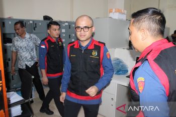 Dugaan korupsi smartboard, Kejaksaan geledah kantor di Jakarta