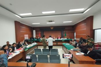 Jawaban Arina di sidang hibah GMIM buat pengunjung terisak