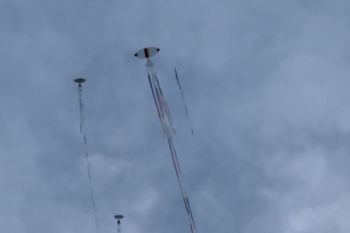 Meriahkan HUT ke-26 Kabupaten Siak, IKMR Gelar Lomba Layang-Layang depan Istana