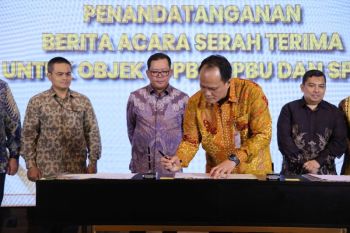 KPK menyerahkan aset rampasan senilai Rp27,6 miliar kepada Pertamina