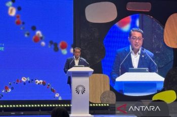 Minister reaffirms commitment to strengthen creative economy