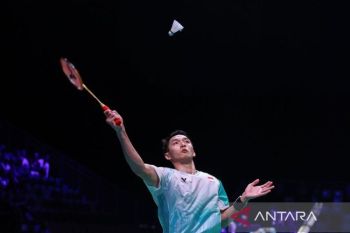 Jonatan Christie Tampil Gemilang, Amankan Tiket ke Perempat Final Hylo Open 2025!