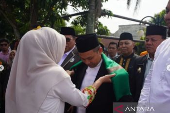 Galeri Foto - Gubernur Riau rayakan Hari Santri di Kuantan Singingi