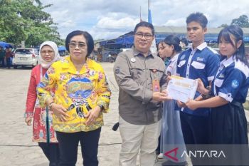 Puluhan pelajar di Gumas ikuti lomba menebak jenis kelamin ikan