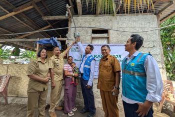 300 keluarga pra-sejatera di Sumba mendapat listrik gratis dari PLN