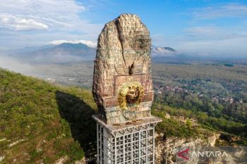 KPK geledah kantor kontraktor proyek Monumen Reog Ponorogo