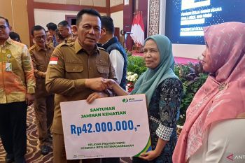 BPJS TK salurkan santunan ahli waris petani dan nelayan Tanjungpinang