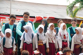 Pengelola tol libatkan karyawan dalam aksi sosial di Pulau Rimau