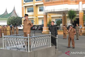 Bupati Pasaman Barat Yulianto ingatkan ASN berikan pelayanan prima ke masyarakat
