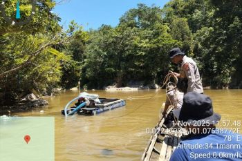 Polsek Kampar Kiri sita 7 rakit penambangan emas ilegal di Sungai Setingkai Riau