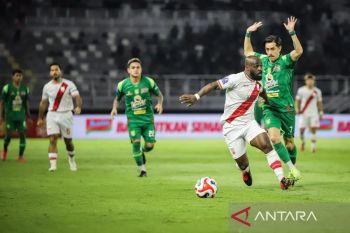 Kalah dari Persebaya, Pelatih Persis Soroti Masalah Konsentrasi Tim