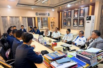Unila lepas 12 Awardee Bright Scholarship untuk ikuti Bright National Summit