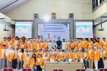 Entrepreneur Day UHO Perkuat Fotografi Produk Kreatif Mahasiswa Ilkom Fisip