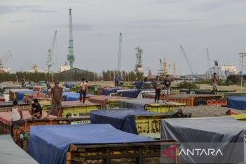 Antisipasi kepadatan truk di Banten