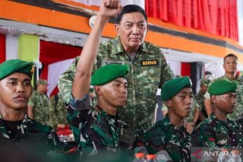 Menhan minta TNI dan Polri kompak untuk layani rakyat