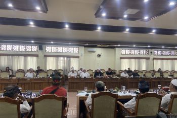 DPRD Bali terima laporan warga Jimbaran soal pembatasan akses pura