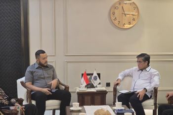Wako Fadly Amran temui Menteri Ketenagakerjaan RI, usulkan kebutuhan calon tenaga kerja di Padang