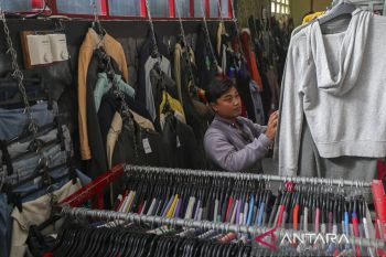 Pemerintah akan mitrakan pedagang pakaian bekas dengan UMKM