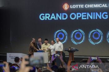 Presiden resmikan pabrik Lotte Chemical Indonesia di Kota Cilegon