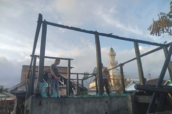 Ponsel meledak, Rumah warga Labuhan Lombok Timur ludes terbakar