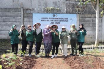 Dukung ketahanan pangan, DWP Kemenkum Jateng gelar program berkebun