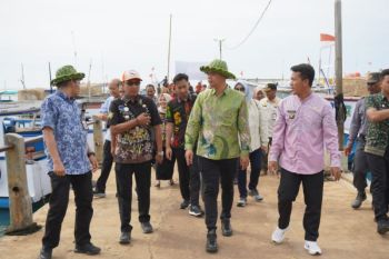 Empat bus bantuan Kemenhub siap beroperasi di Karimunjawa rute Karimunjawa--Kemujan