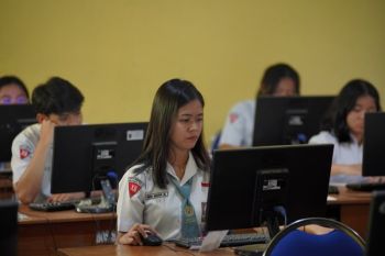 Siswa-siswi SMAN 2 Palangka Raya berbagi pengalaman ikuti TKA