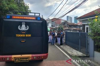 Hukum kemarin, dari ledakan di SMAN 72 hingga KPK OTT Bupati Ponorogo