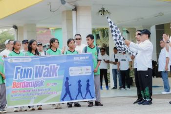 Kemenag NTT menggelar Fun Walk galang wakaf bangun fasilitas air bersih