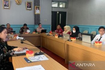 Kanwil Kemenkum Bengkulu gelar Rapat Pengharmonisasian Raperbup Bengkulu Tengah tentang Penyebarluasan Informasi dan Kerja Sama Publikasi dengan Media Massa