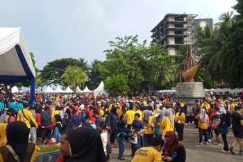 Buka Jalan Sehat HUT Makassar, Appi : Makassar harus tumbuh damai bersama masyarakat