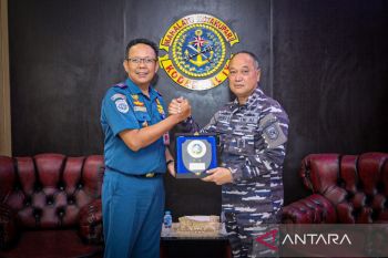 Jelang Natal dan tahun baru KSOP--Kodaeral IX Ambon perketat pengamanan pelabuhan