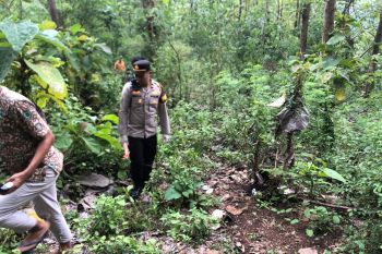 Kerangka manusia dan batik SMUN 15 Biak Kota ditemukan di Hutan Sawoo Ponorogo