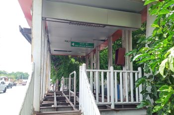 Kado HUT Makassar, Halte bus kian terbengkalai