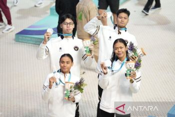 Tim renang Indonesia raih perak di Islamic Solidarity Games 2025