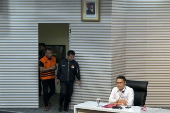 KPK ungkap Bupati Ponorogo Sugiri Sancoko terima Rp2,6 miliar dari tiga klaster kasus