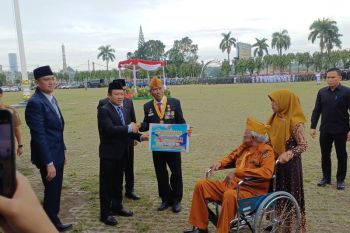 Peringatan Hari Pahlawan dimaknai sebagai perjuangan melalui ilmu pengetahuan