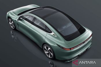 Sedan Chery Exeed Exlantix ES 2026 hadir dengan jangkauan 860 km
