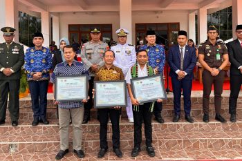 Manggarai Barat berikan penghargaan kepada tiga hotel tangguh bencana