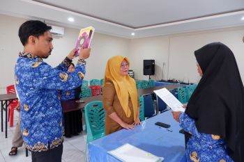 Pemohon dari Nagari Lansek Kadok jalani sumpah dalam proses penggantian sertipikat karena hilang di Kantor Pertanahan Kabupaten Pasaman
