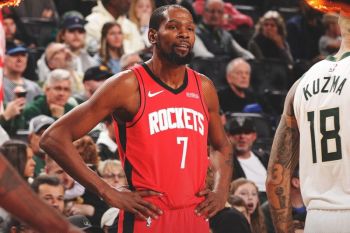Durant bantu Rockets tundukkan Bucks 122-115