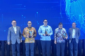 Anggota DPR nilai industri asuransi hadapi tantangan tata kelola data