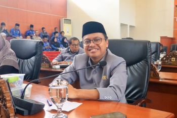 Interupsi saat paripurna, Ubaidilah dorong pelebaran jalan dan transportasi massal