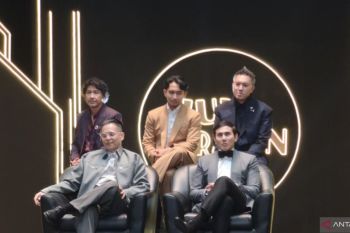 Kerja bareng dua komedian, Vino G Bastian jadi "Lupa Daratan"